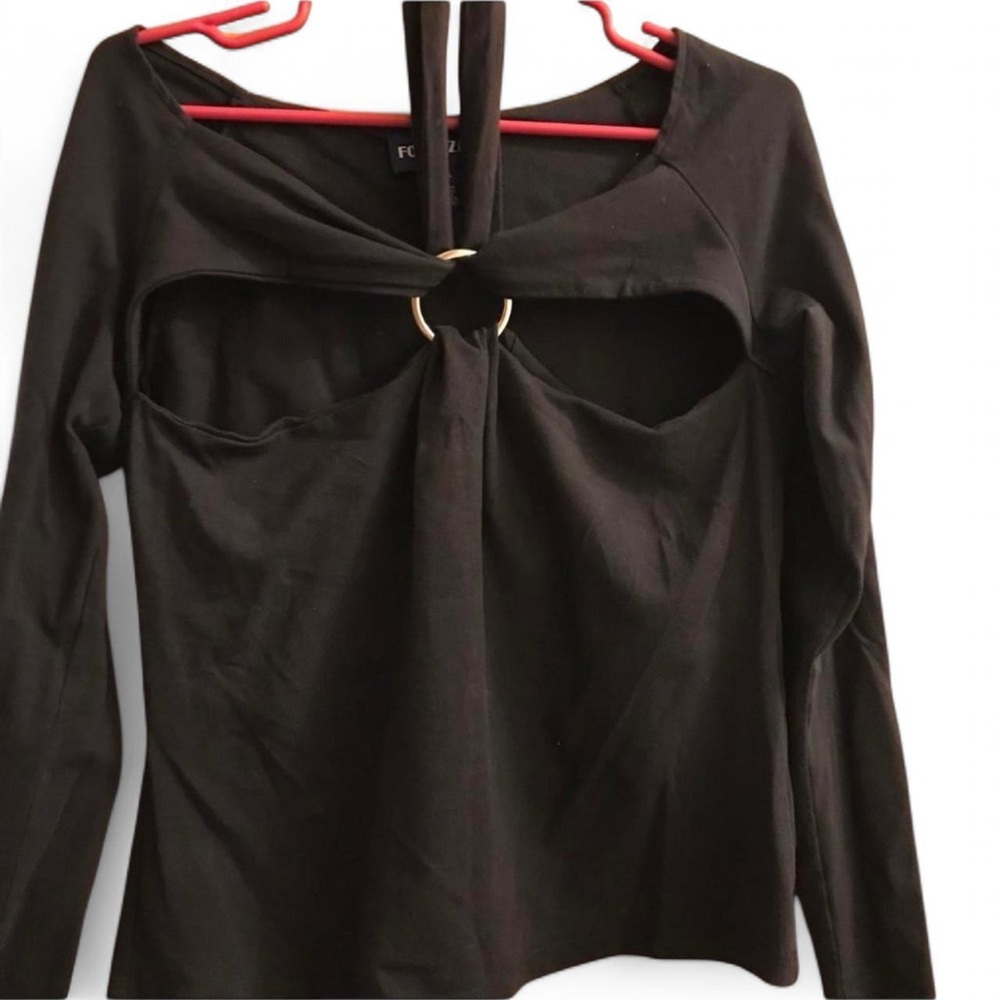📸 Vintage 90s Forenza Cutout Ring Detail Long-Sleeve Top